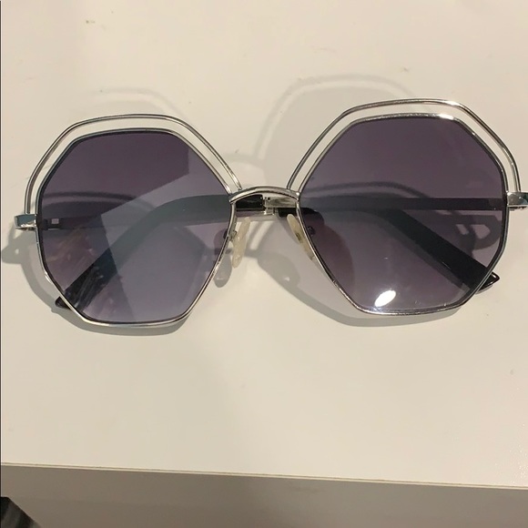 Sunglasses - Picture 1 of 3